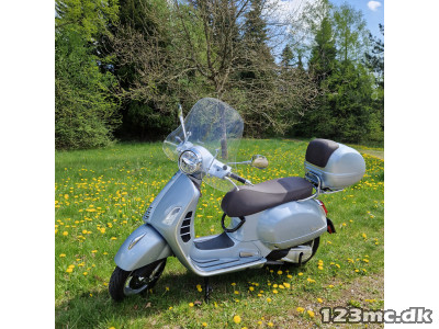 Vespa GTS 300