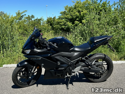 Yamaha YZF R3 Sport