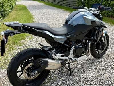 BMW F 900 R