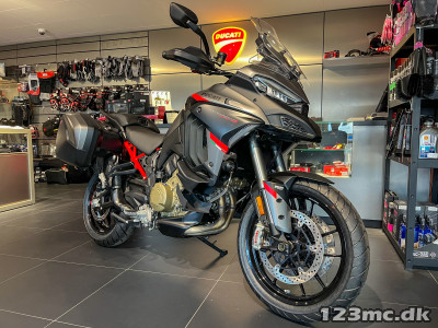 Ducati Multistrada V4 S Grand Tour
