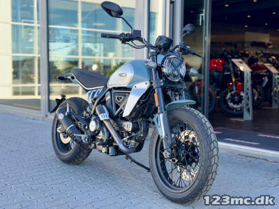 Ducati Scrambler Icon Jada Green