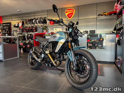 Ducati Scrambler Icon Jada Green