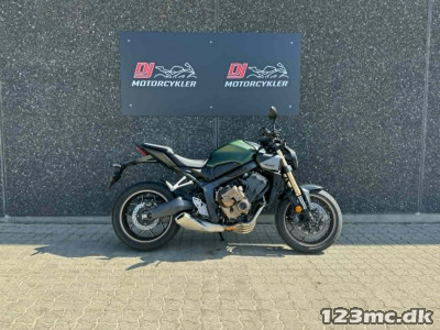 Honda CB 650 R E-Clutch