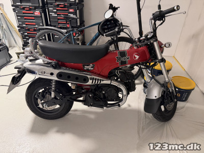 Honda ST 125 Dax