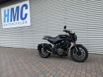 2024 Husqvarna Svartpilen 401