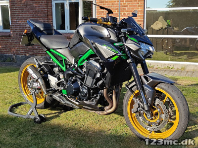 Kawasaki Z 900 Sport Naked bike.