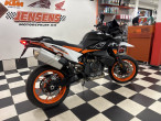 2024 KTM 890 SMT 2024 KTM 890 SMT