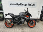 2024 KTM 990 Duke