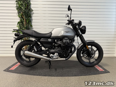 Moto Guzzi V7 Stone