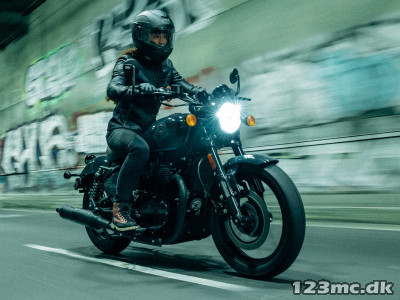 Royal Enfield Shotgun 650 Drill Green