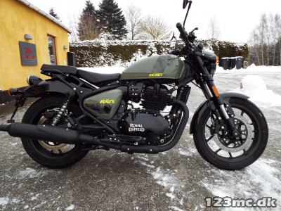 Royal Enfield Shotgun 650 Drill Green