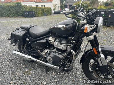 Royal Enfield Super Meteor 650