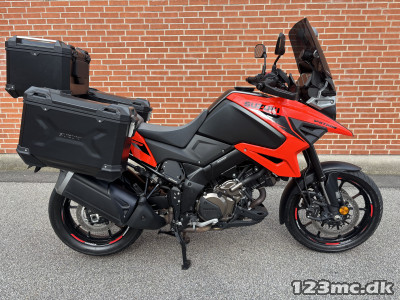 Suzuki DL 1050 V-Strom Suzuki DL 1050 V-Strom
