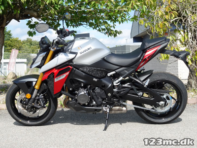 Suzuki GSXS 1000
