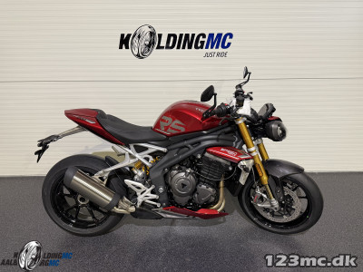 Triumph Speed Triple 1200 RS Carnival Red