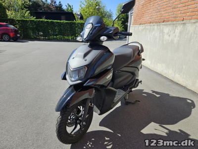 Yamaha RayZR