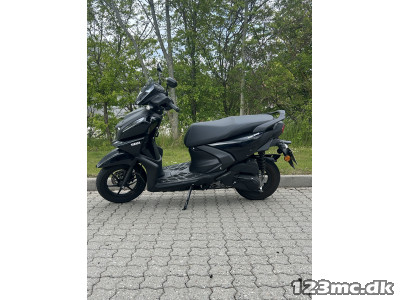 Yamaha RayZR