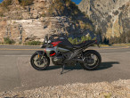 2025 BMW R 1300 R