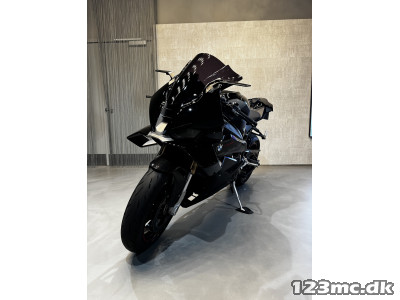 BMW S 1000 RR