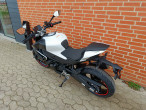 2025 CFMOTO 450 NK