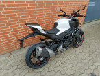 2025 CFMOTO 450 NK