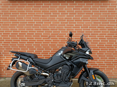 CFMOTO 800 MT Explore