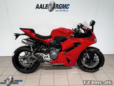 Ducati Panigale V2 Red