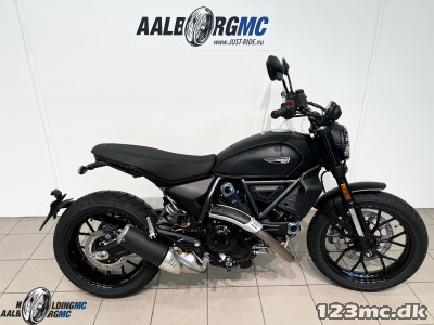 Ducati Scrambler Icon Dark