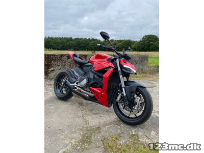 Ducati Streetfighter V2 ( Panigale )