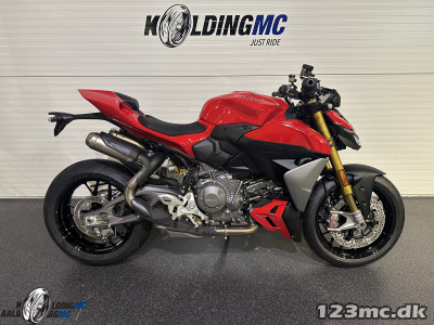 Ducati Streetfighter V2 S Red