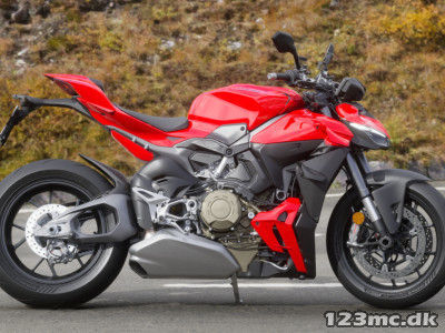 Ducati Streetfighter V4