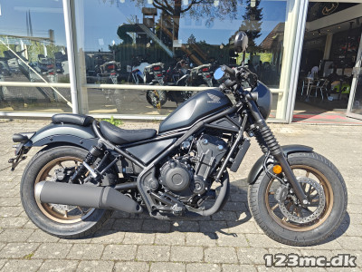 Honda CMX 500 Rebel S