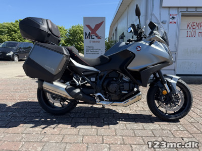 Honda NT 1100 D
