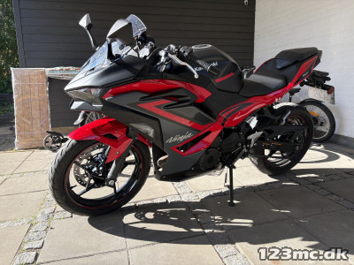 Kawasaki Ninja 500 SE Sport