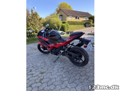 Kawasaki Ninja 500 SE Sport