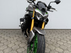 2025 Kawasaki Z 900 SE