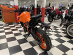 2025 KTM 390 Duke