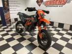 2025 KTM 690 SMC R