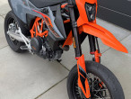 2025 KTM 690 SMC R