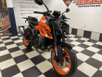 2025 KTM 990 Duke
