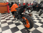 2025 KTM 990 Duke