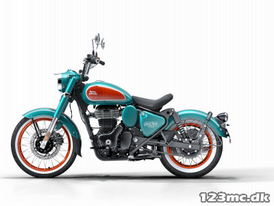 Royal Enfield Goan Classic 350 Tripper Teal Bobber