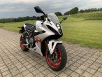 2025 Suzuki GSX-8R