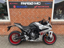 Suzuki GSX-8R Suzuki GSX-8R