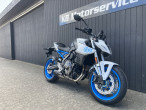 2025 Suzuki GSX-8S