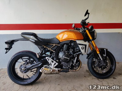 Suzuki GSX-8T Street