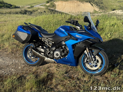 Suzuki GSXS 1000 GT