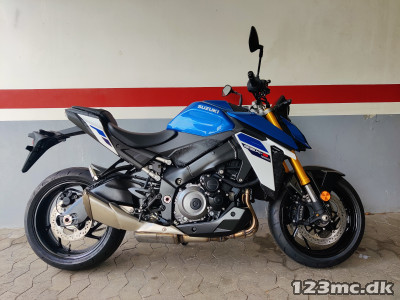 Suzuki GSXS 1000 Strees