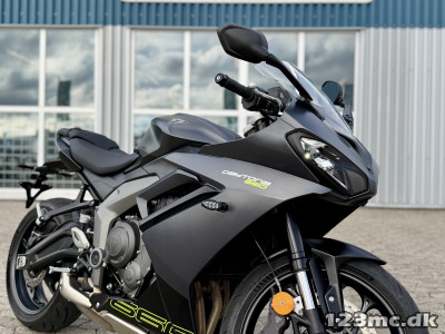 Triumph Daytona 660