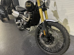 2025 Triumph Scrambler 1200 XE